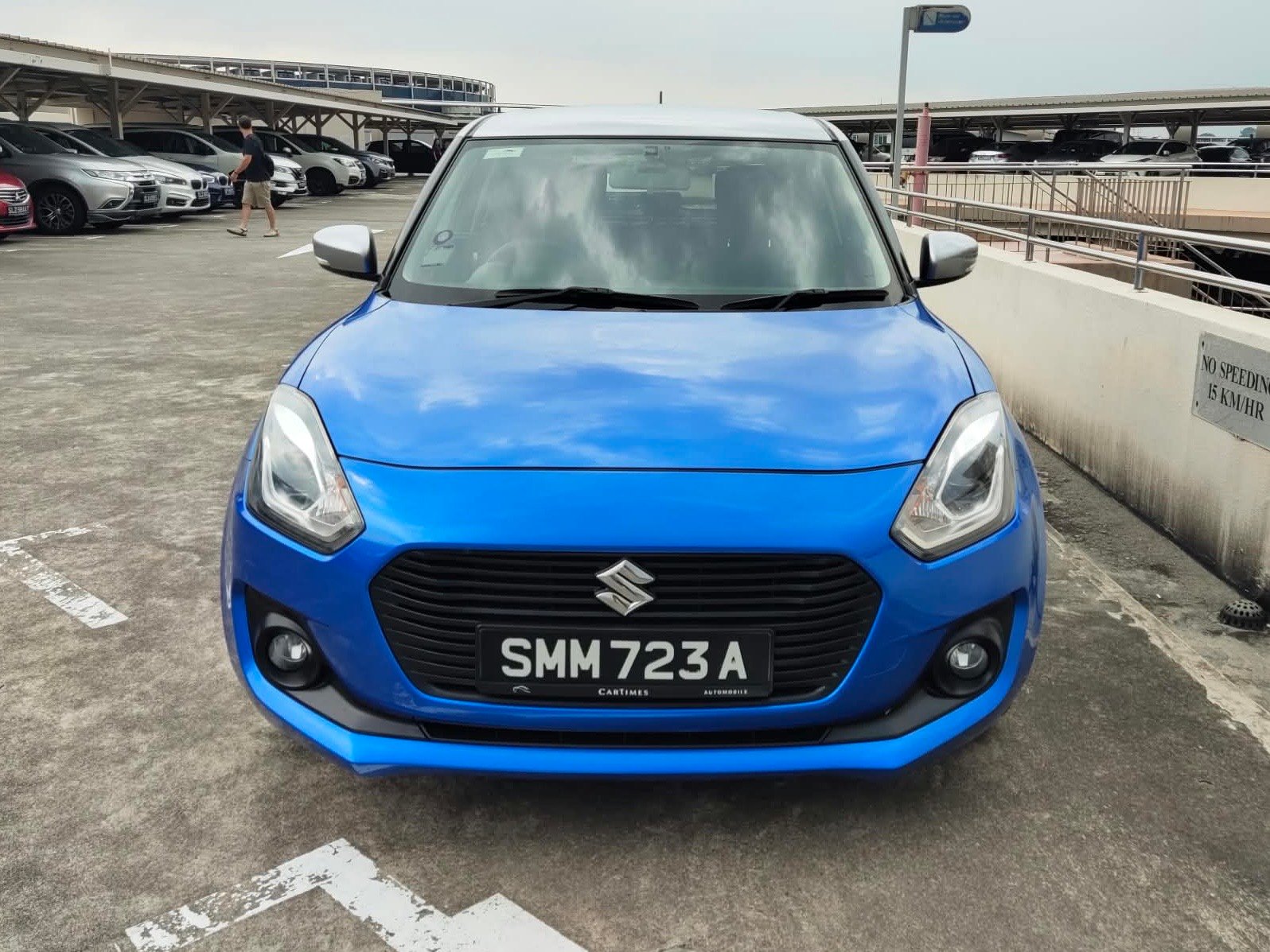 Suzuki Swift 1.0 Turbo GLX photo 3